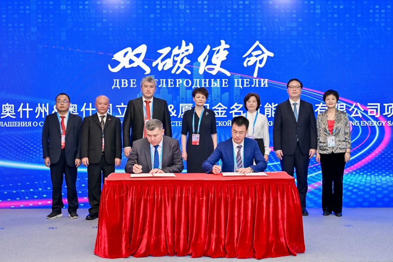 1730688365703081722.jpg 333.jpg